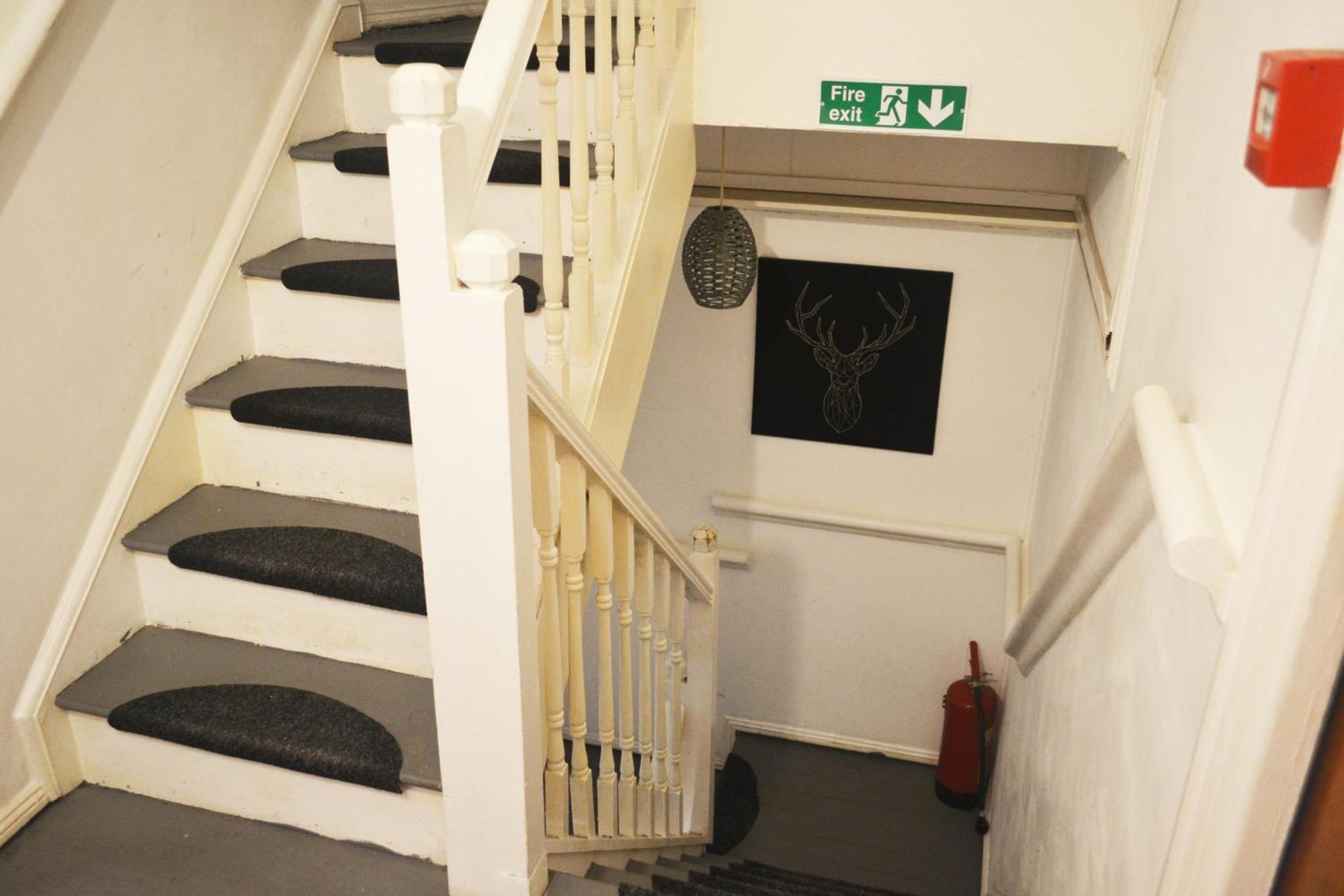 Проживание в семье Brixton/oval House Лондон
